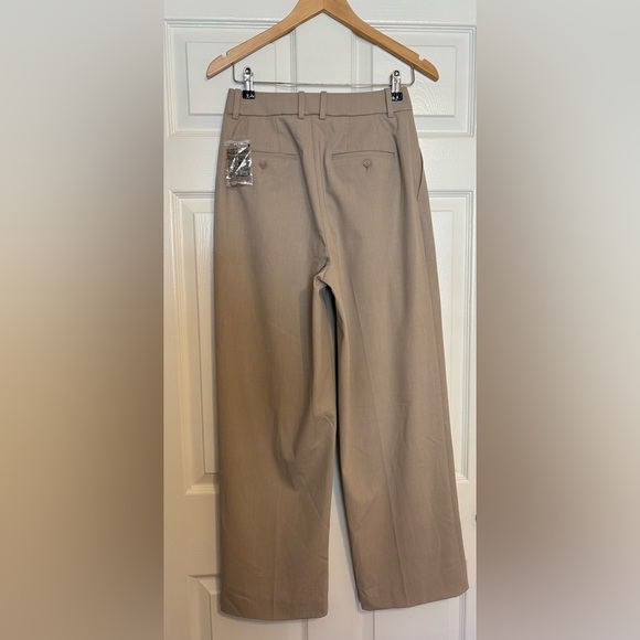 NWT UNIQLO Pleated Wide Leg Trousers Pants Beige 31” Small waist 26/27 - Picture 4 of 4